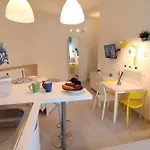 Maya A * Otrante